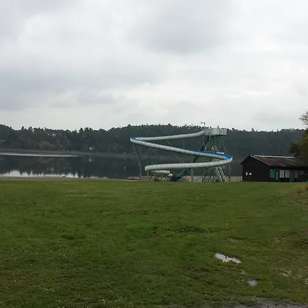 Kemp Prehrada Hracholusky - Chata U Vody